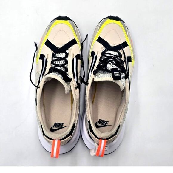 Nike TC 900 LX 3M Light Orewood Brown Insulated Reflective Sneakers Women's 10.5 - Picture 7 of 9